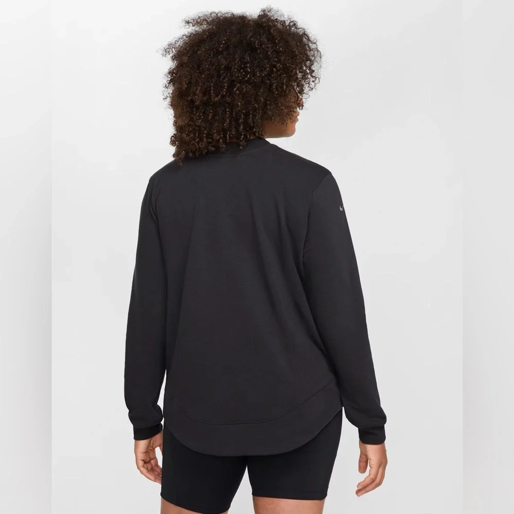Nike One Women's Reversible French Terry Pullover Top Maternity Shirt FZ0542-010